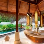 Constance Halaveli Family Bathroom