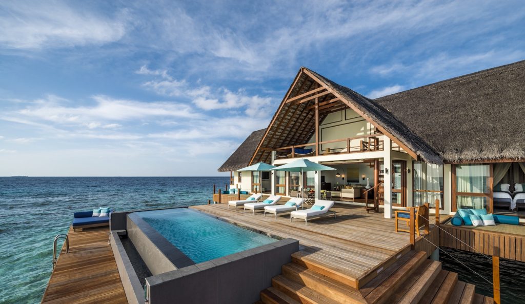 Four Seasons Landaa Giraavaru Villa (2)