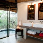Leopard Mountain Safari Lodge Bathroom
