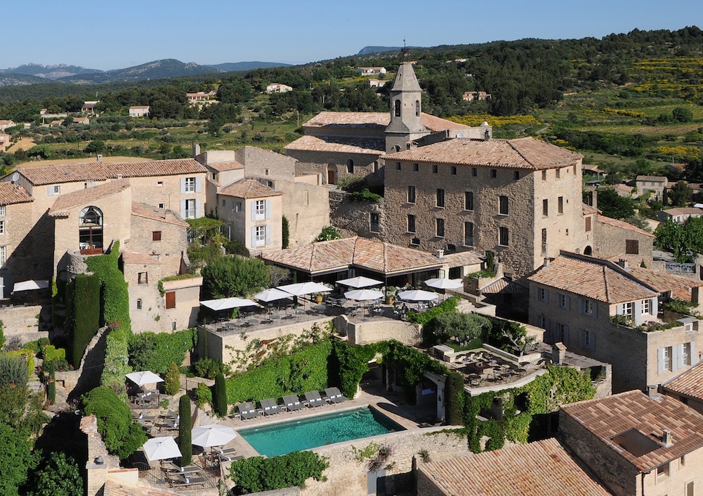 Hotel Crillon Le Brave External