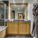 Val d'Isere Grand Sarire Bathroom