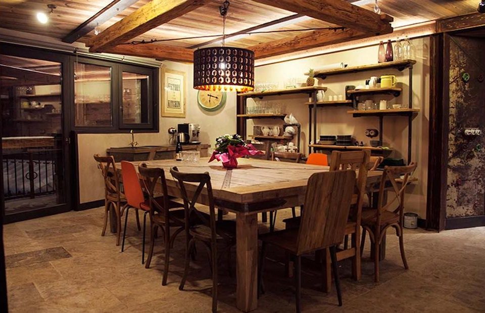 Chalet Benjamin Dining