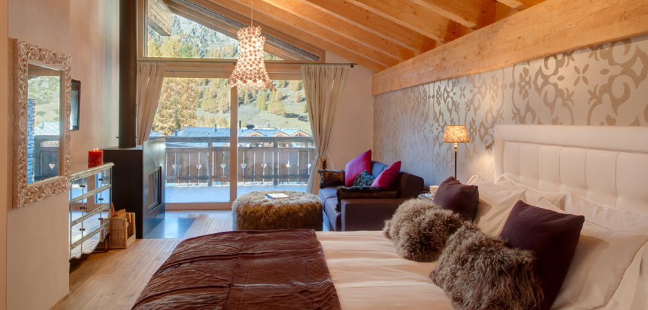 Chalet White Pearl – Flagstone Travel