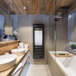 Chalet Sapphire Bathroom