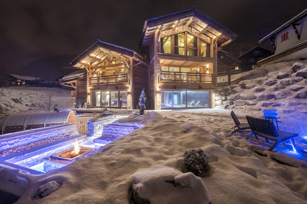 Chalet Sapphire Exterior