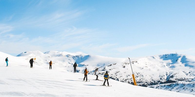 Group Skiing