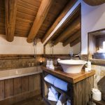 Chalet Lafitenia Perro Fino Bathroom