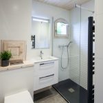 Chalet Chardon En Suite Shower