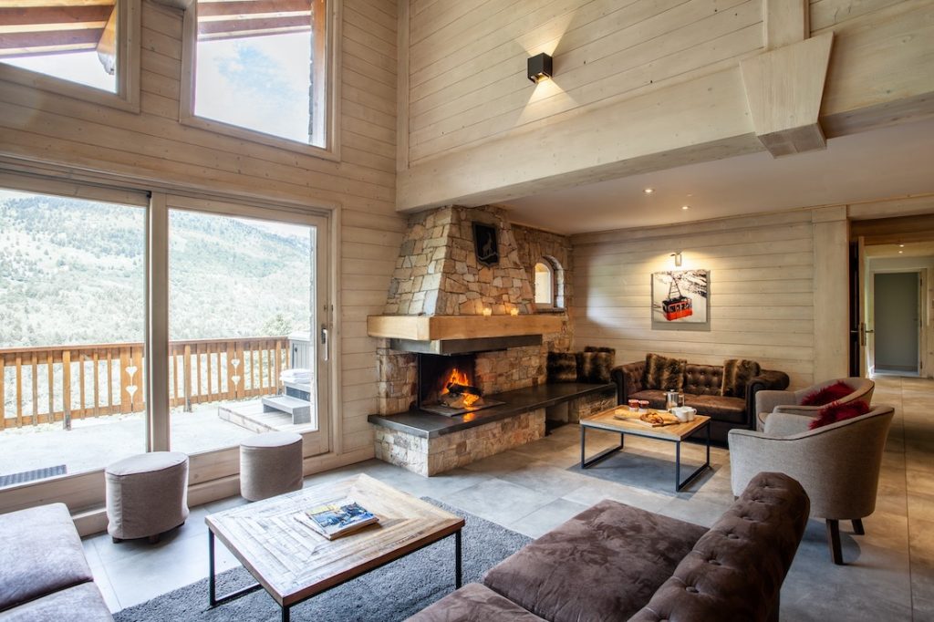 Chalet Chardon Fireplace