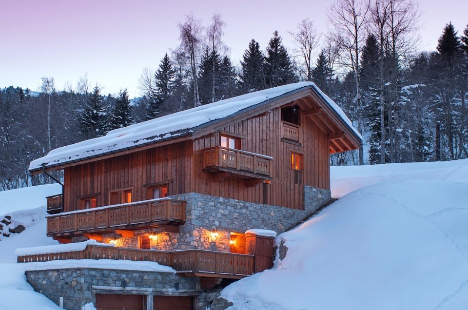 Taiga Lodge Exterior